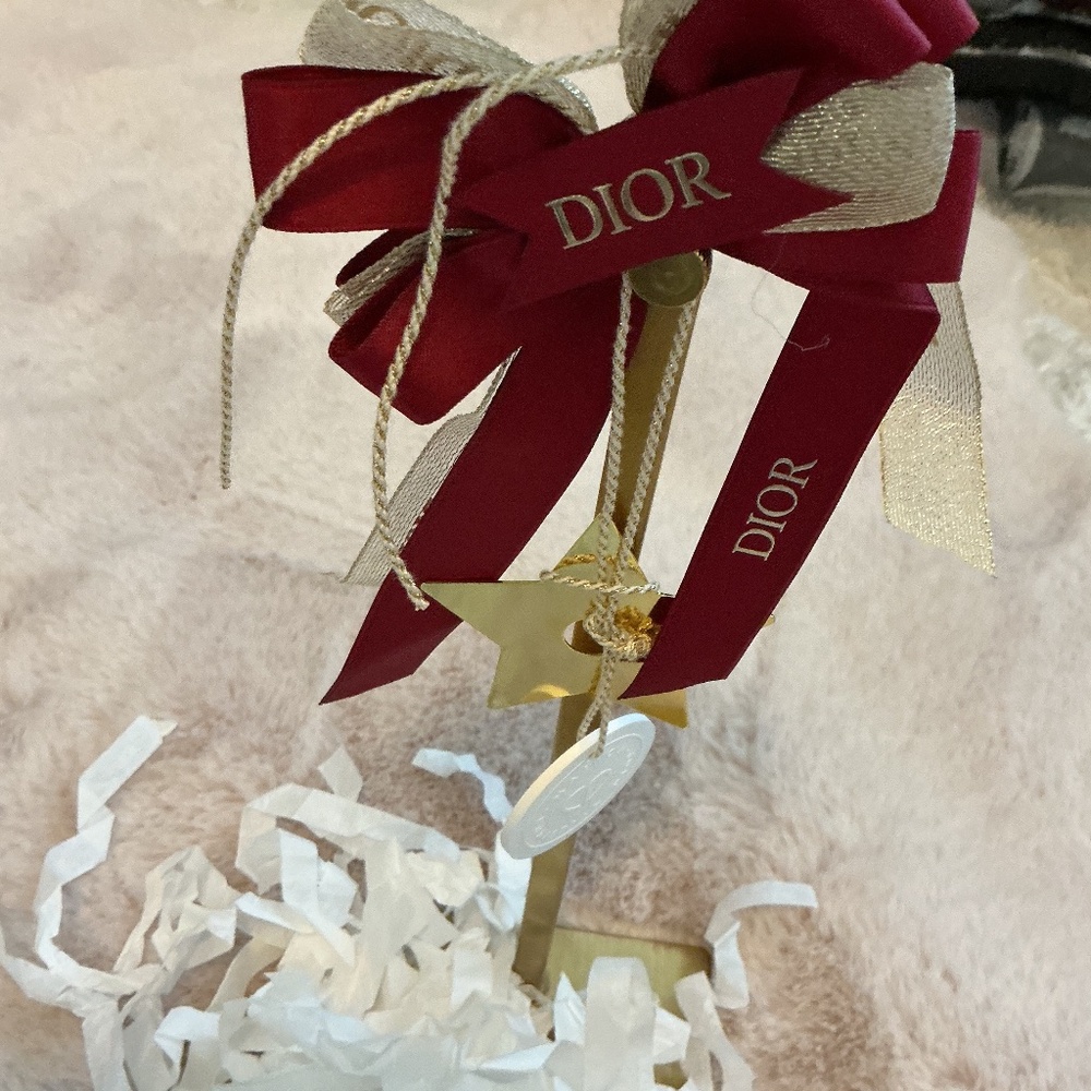 SCENT STONE WITH STAR ORNAMENT AND RIBBON